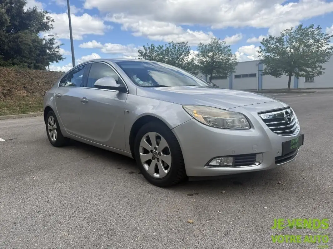 OPEL   INSIGNIA