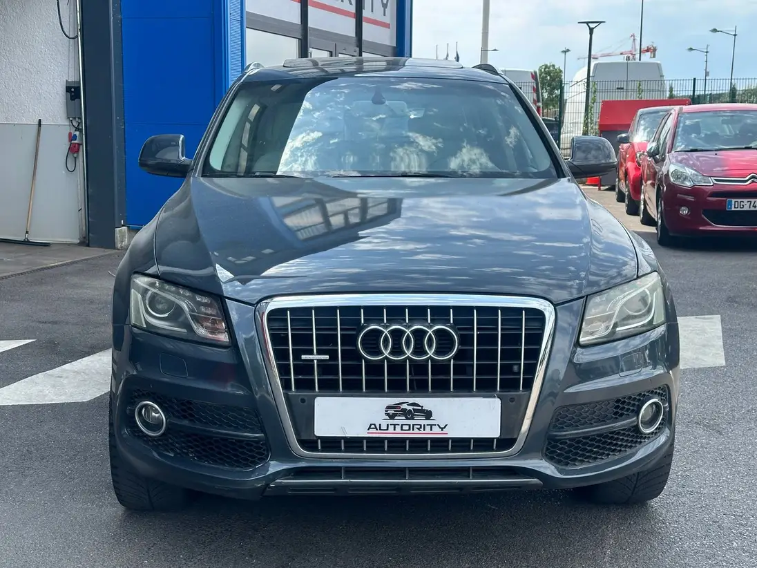 AUDI    Q5