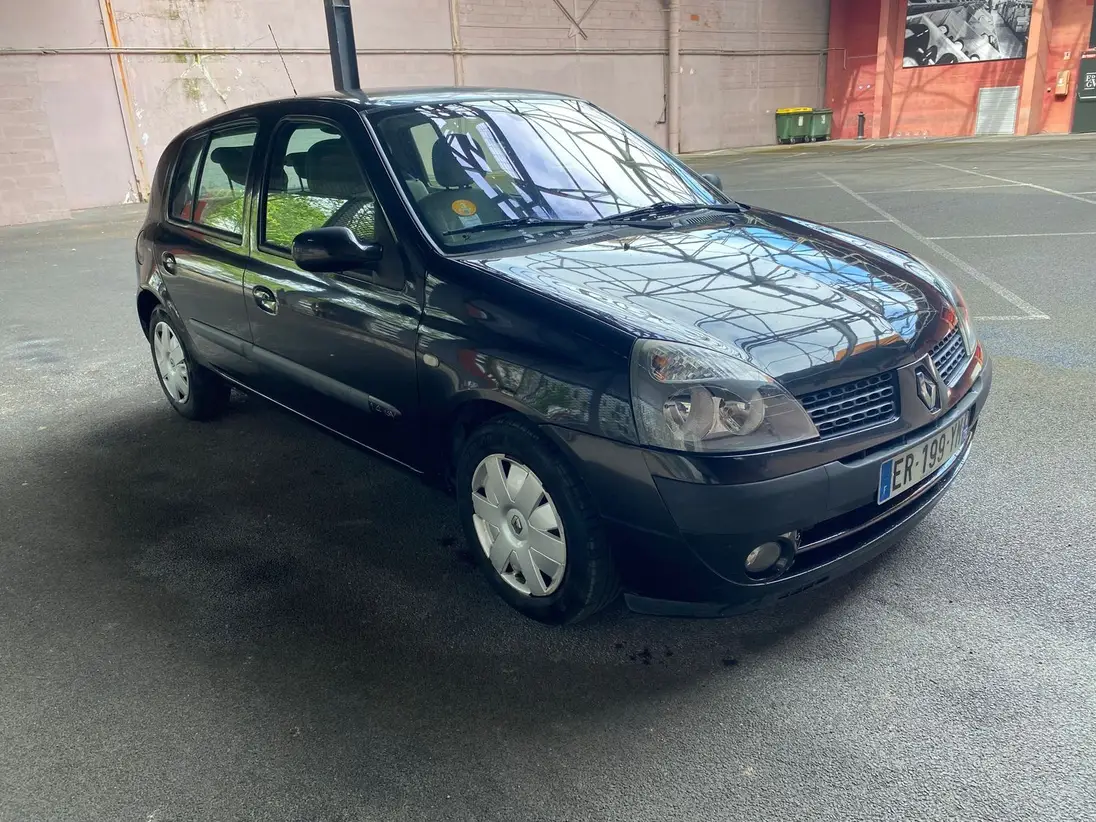 RENAULT    CLIO III