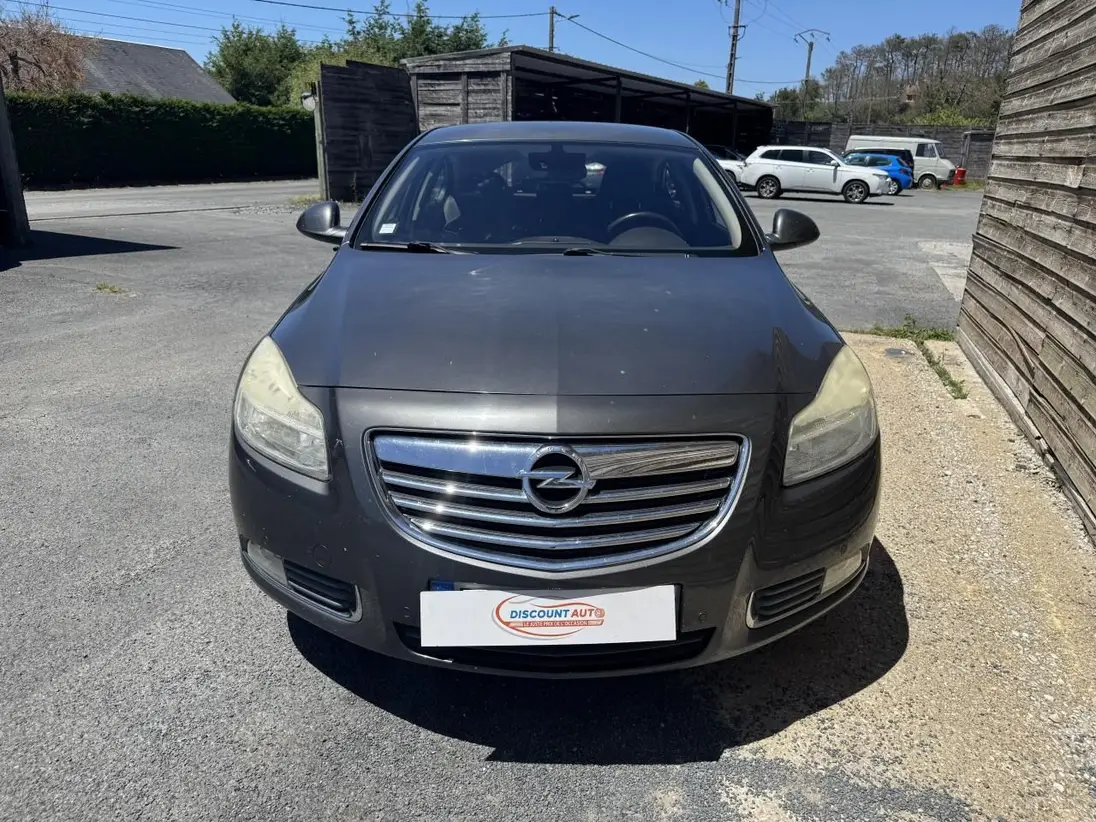 OPEL    INSIGNIA