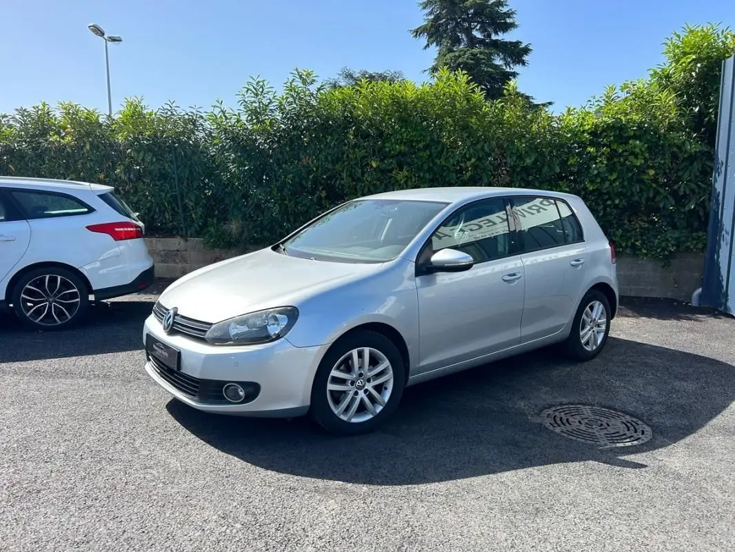 VOLKSWAGEN  GOLF VI