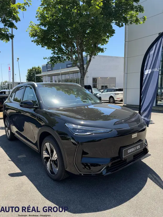 GEELY  E5