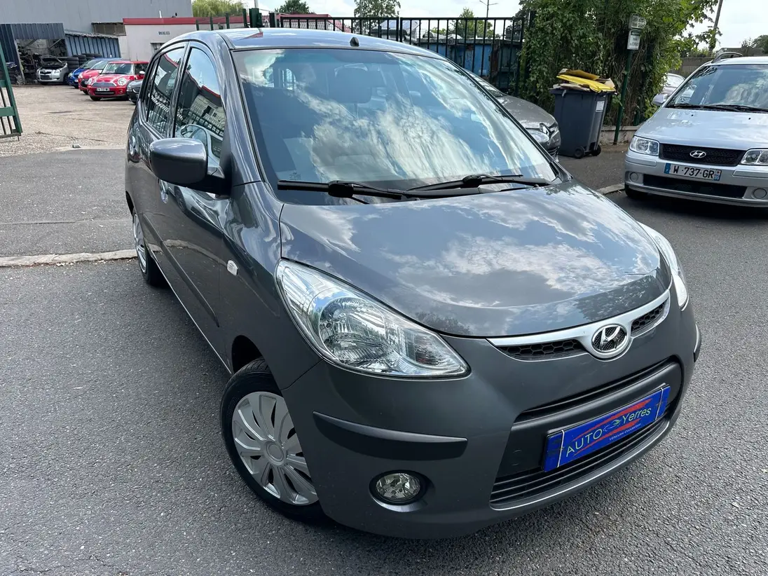 HYUNDAI     I10