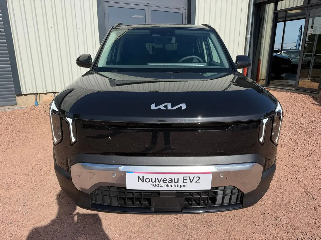 KIA    EV2
