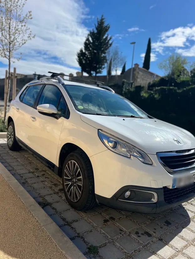 PEUGEOT  2008